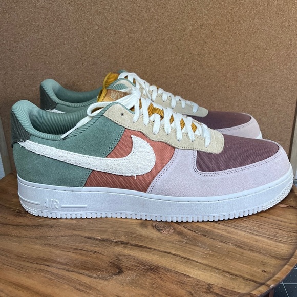 Nike
Air Force 1 07 LX W
Brand new W/ box🔥 - Picture 3 of 11